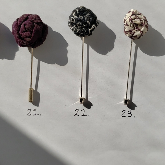 Hand sewn vintage kimono silk lapel stick pins - Picture 16 of 16